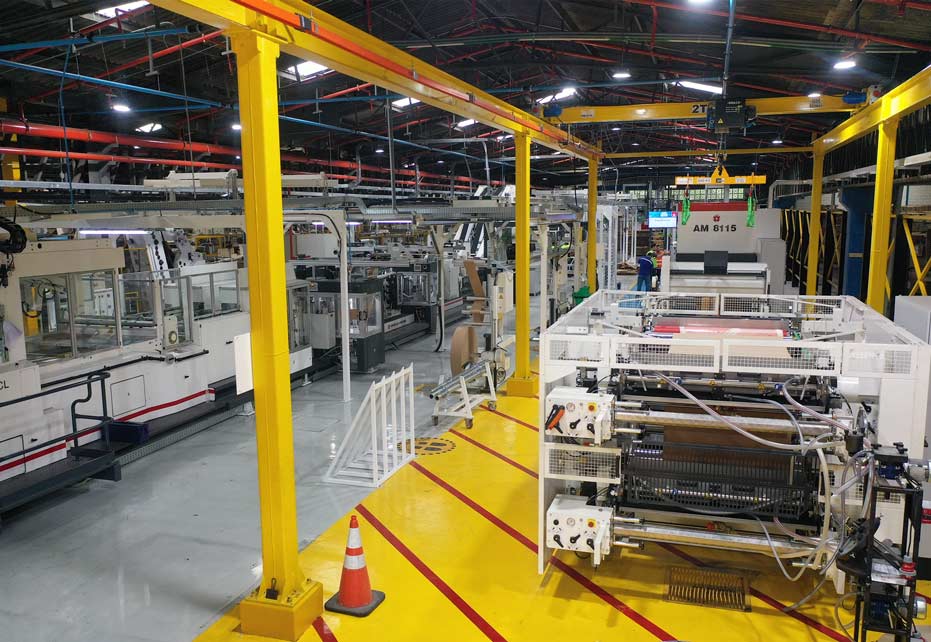 Maquina para producir sacos de papel en Smurfit Kappa Ecuador