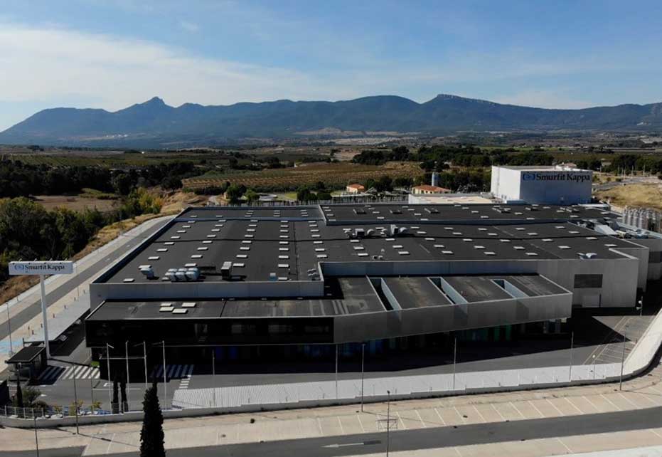Primer ministro Tina Campo Smurfit Kappa completa una inversión de 12 millones de euros en una  instalación española