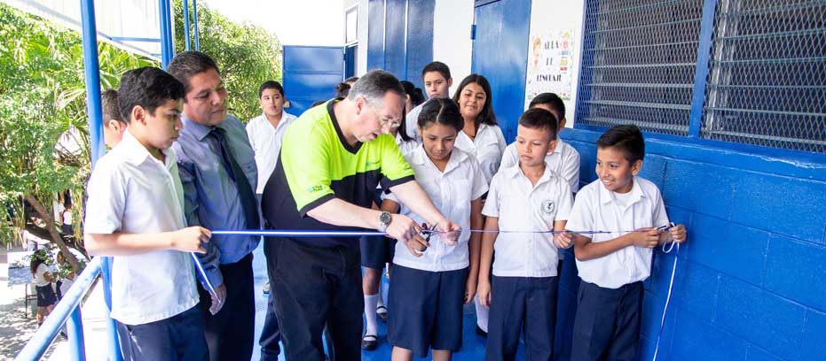 School opening El Salvador