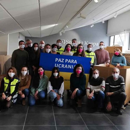 Employees supporting Ukraine families