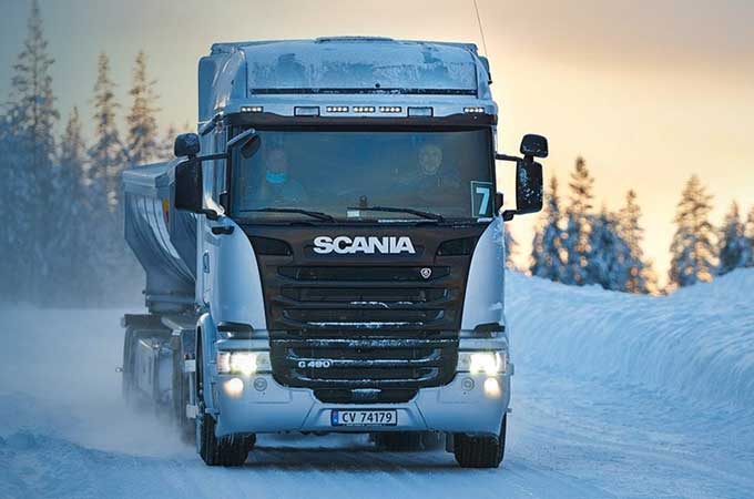 Windscreen packaging for Scania